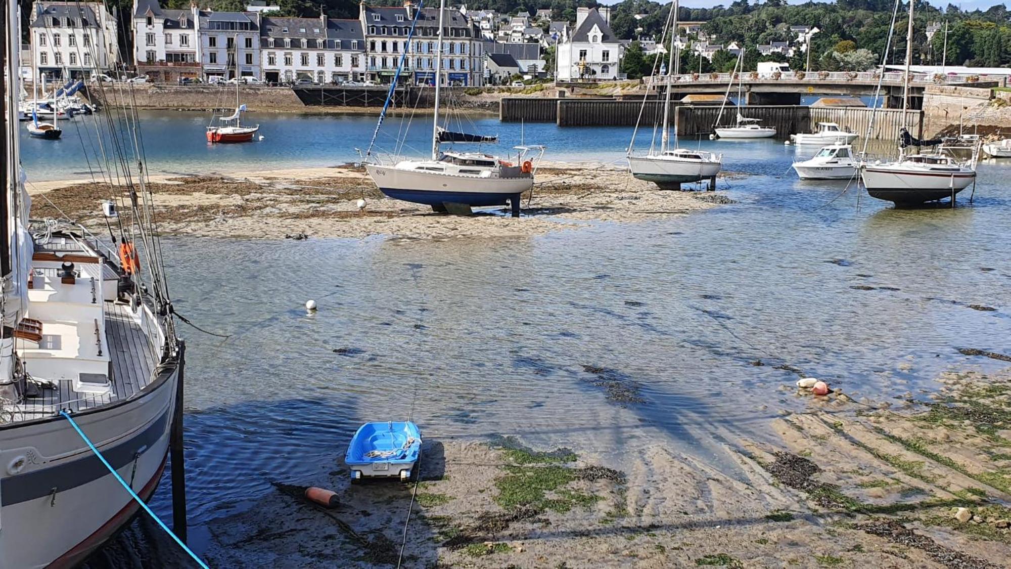 Anatoline Audierne Appart'Hotel Vue Mer - Sea & Harbor Stay Eksteriør billede